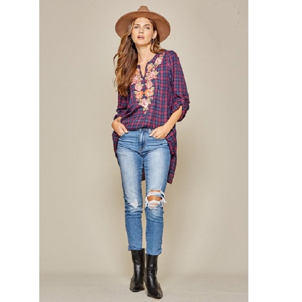 NWT Andre By Unit Plus Size Plaid VNeck Embroidered Tunic, 2X